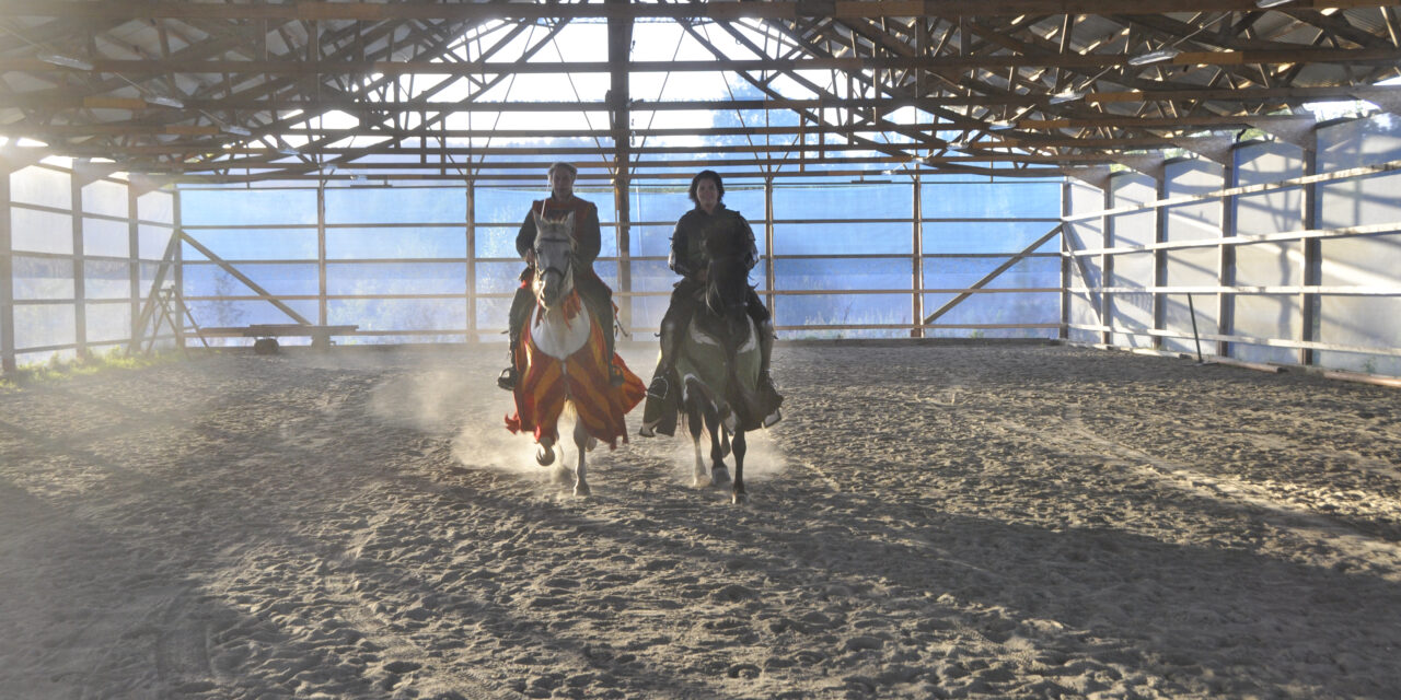 Eld, mystik och dundrande hovar utlovas i ridhuset i Ydermossa