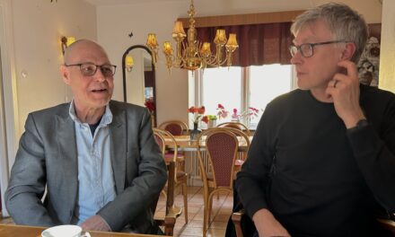 Dr. Krollspell – En blomma som blommar igen